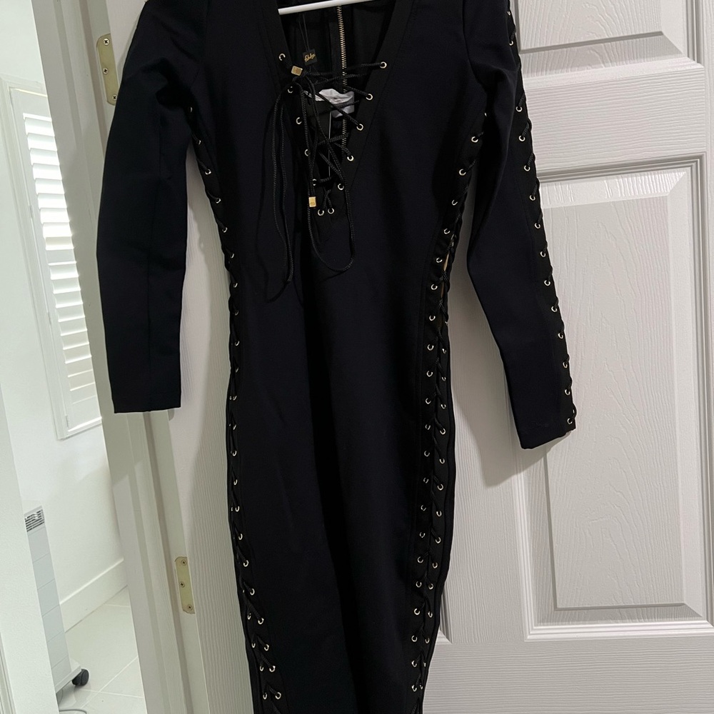 Chic Black Lace-Up Midi Dress